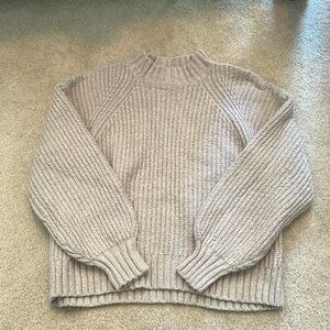 Women’s Medium Cream Colored Knit Sweater